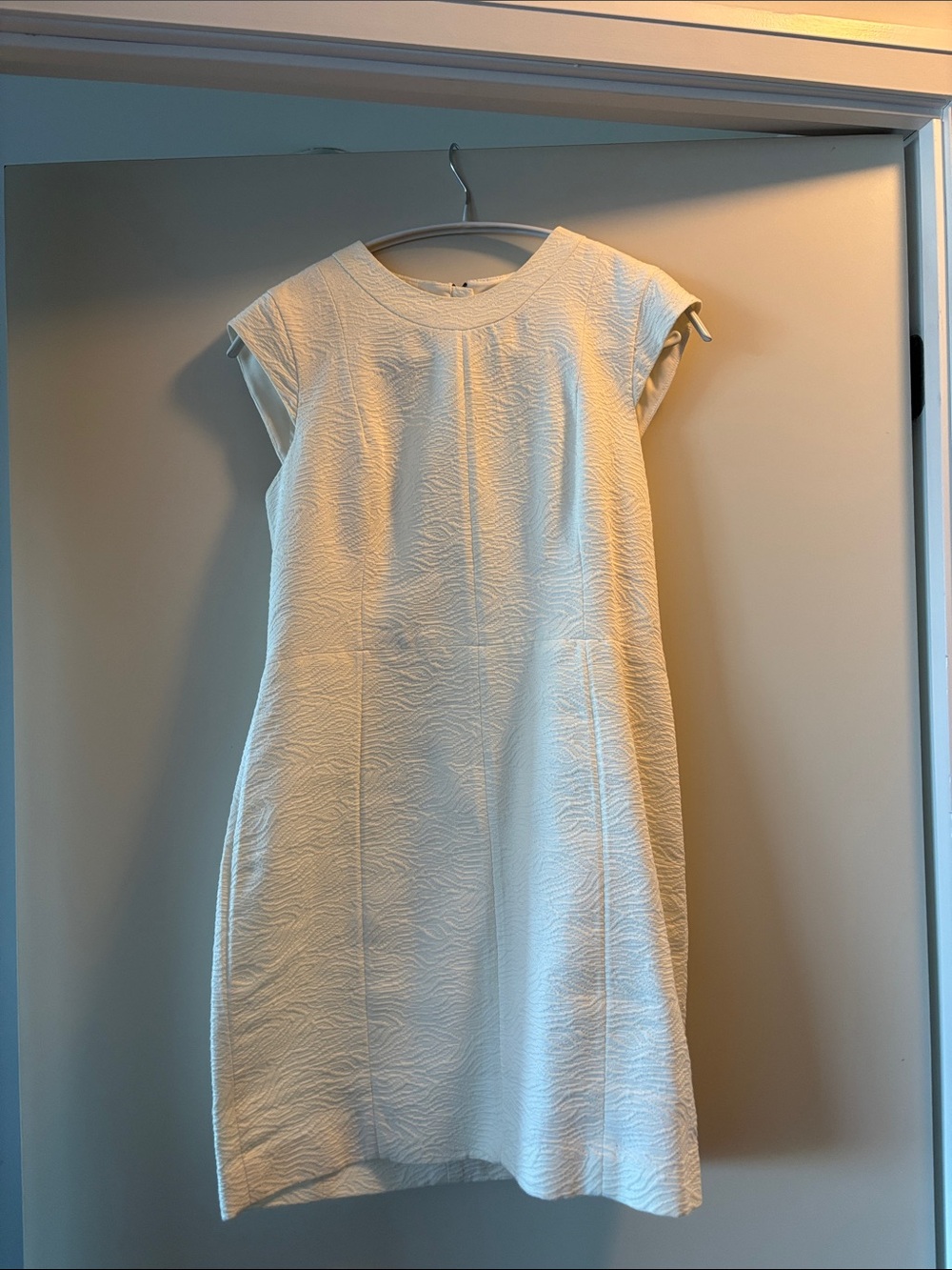 Theory Cream Textured Cap-Sleeve Mini Shift Dress